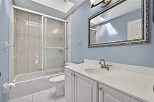 112 Camelot Ct, Royal Palm Beach, FL 33411 - Photo 41