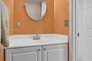 112 Camelot Ct, Royal Palm Beach, FL 33411 - Photo 31