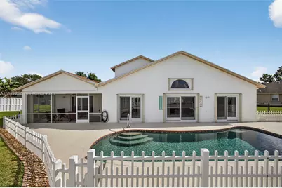 112 Camelot Ct, Royal Palm Beach, FL 33411 - Photo 55