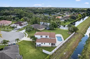 112 Camelot Ct, Royal Palm Beach, FL 33411 - Photo 71