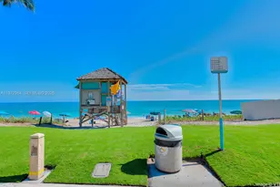 2051 SE 3rd St, Deerfield Beach, FL 33441 - Photo 11