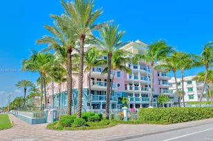 2051 SE 3rd St, Deerfield Beach, FL 33441 - Photo 5