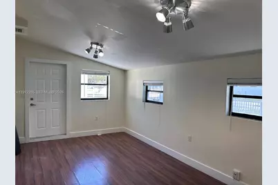 1631 NW 175th St, Miami Gardens, FL 33169 - Photo 9