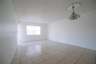 4394 NW 9th Ave, Deerfield Beach, FL 33064 - Photo 7