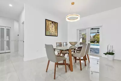 135 SW 125th Ave, Miami, FL 33184 - Photo 7