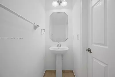 3019 NW 30th Ave, Oakland Park, FL 33311 - Photo 11