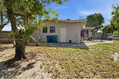 2681 NW 43rd Ave, Lauderhill, FL 33313 - Photo 25
