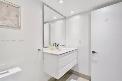 600 Parkview Dr #412, Hallandale Beach, FL 33009 - Photo 23