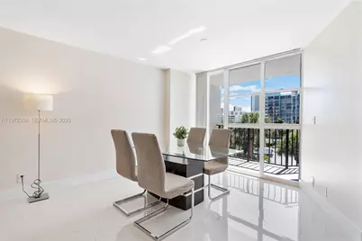600 Parkview Dr #412, Hallandale Beach, FL 33009 - Photo 9