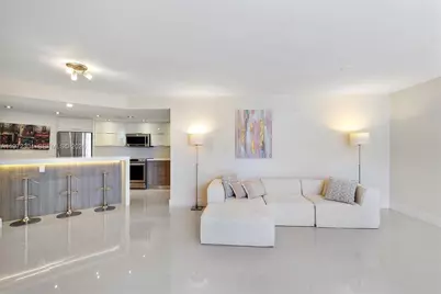 600 Parkview Dr #412, Hallandale Beach, FL 33009 - Photo 15