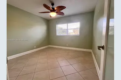 1152 NW 30th Ct #111, Wilton Manors, FL 33311 - Photo 9