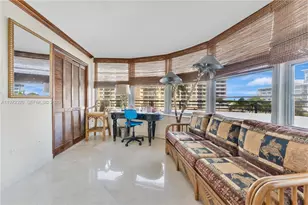 5555 Collins Ave, Miami Beach, FL 33140 - Photo 15