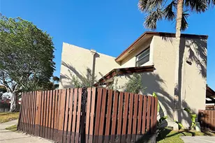 10231 Fontainebleau Blvd, Miami, FL 33172 - Photo 7