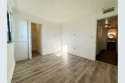 10231 Fontainebleau Blvd #203, Miami, FL 33172 - Photo 17