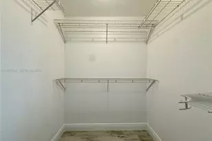 10231 Fontainebleau Blvd, Miami, FL 33172 - Photo 15