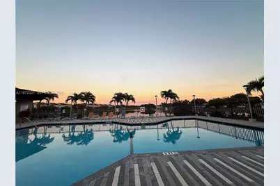 10231 Fontainebleau Blvd #203, Miami, FL 33172 - Photo 5