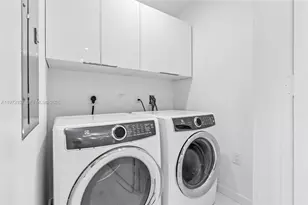 851 NE 1st Ave, Miami, FL 33132 - Photo 17