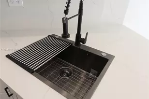 4550 NW 9th St, Miami, FL 33126 - Photo 21