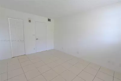 4550 NW 9th St #305E, Miami, FL 33126 - Photo 11