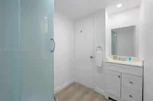 19370 Collins Ave, Sunny Isles Beach, FL 33160 - Photo 13