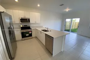 16227 SW 292nd St, Miami, FL 33033 - Photo 9