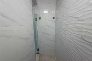 5801 NW 113th Terrace, Hialeah, FL 33012 - Photo 9