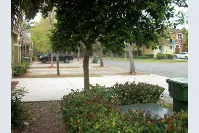 1596 SW 2 St, Homestead, FL 33030 - Photo 5