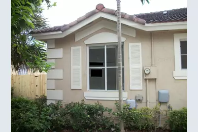 1596 SW 2 St, Homestead, FL 33030 - Photo 3