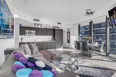 55 SW 9th St #3703, Miami, FL 33130 - Photo 15