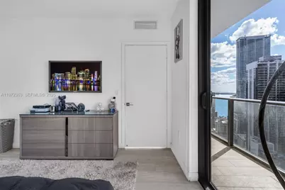 55 SW 9th St #3703, Miami, FL 33130 - Photo 27