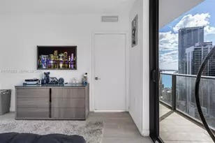 55 SW 9th St, Miami, FL 33130 - Photo 27