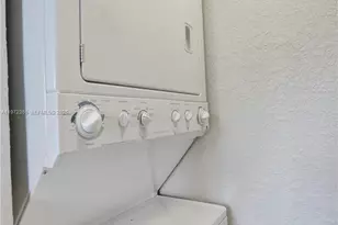 744 NE 14th Ave, Fort Lauderdale, FL 33304 - Photo 9