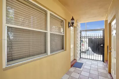 744 NE 14th Ave #1, Fort Lauderdale, FL 33304 - Photo 25