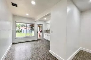 11020 NE 10th Ave, Biscayne Park, FL 33161 - Photo 15