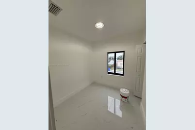 1379 NW 55th Ter #4, Miami, FL 33142 - Photo 7