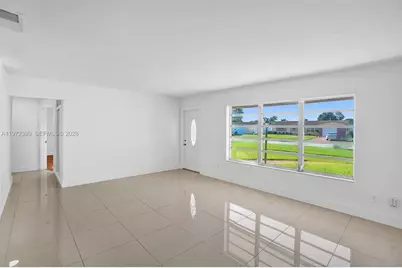 8521 Pasadena Blvd, Pembroke Pines, FL 33024 - Photo 5