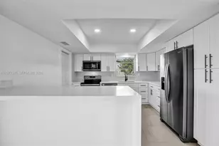 8521 Pasadena Blvd, Pembroke Pines, FL 33024 - Photo 7