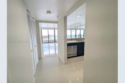 555 NE 15th St #20B, Miami, FL 33132 - Photo 5