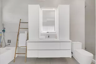 11 Century Ln, Miami Beach, FL 33139 - Photo 19