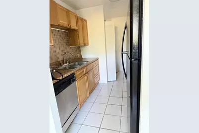 2035 NW 46th Ave #D103, Lauderhill, FL 33313 - Photo 13