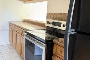 2035 NW 46th Ave, Lauderhill, FL 33313 - Photo 15