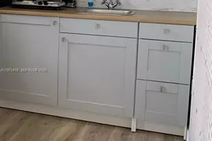 1100 SW 126th Pl, Miami, FL 33184 - Photo 5