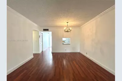 6005 Del Lago Cir #210, Sunrise, FL 33313 - Photo 5