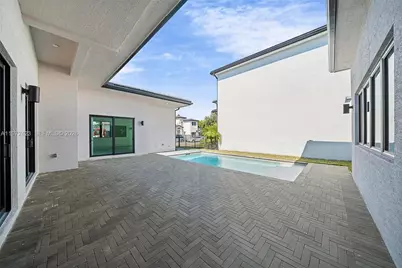 5718 Ashwood Cir W #5718, Hollywood, FL 33312 - Photo 37