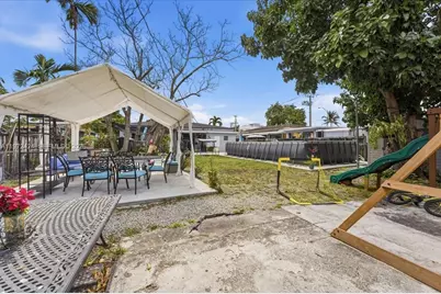 511 E 27th St, Hialeah, FL 33013 - Photo 23