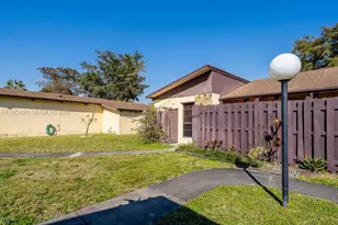 446 Briarwood Cir, Hollywood, FL 33024 - Photo 7