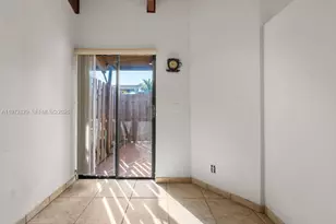 446 Briarwood Cir, Hollywood, FL 33024 - Photo 45