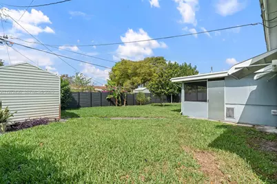 710 N 65th Ter, Hollywood, FL 33024 - Photo 29