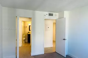 770 Claughton Island Dr, Miami, FL 33131 - Photo 11