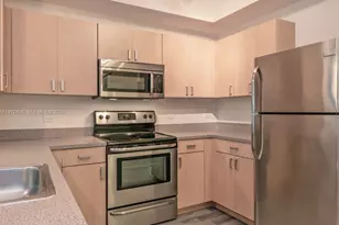 533 NE 3rd Ave, Fort Lauderdale, FL 33301 - Photo 3